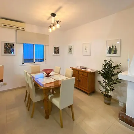 Peperent Casa Pino Nerja
